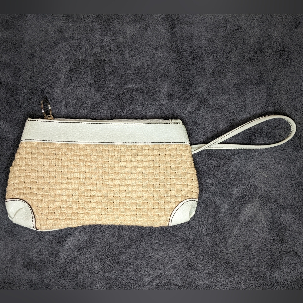 Maxx New York Basket Weave Pattern Tan and White Wristlet w Strap